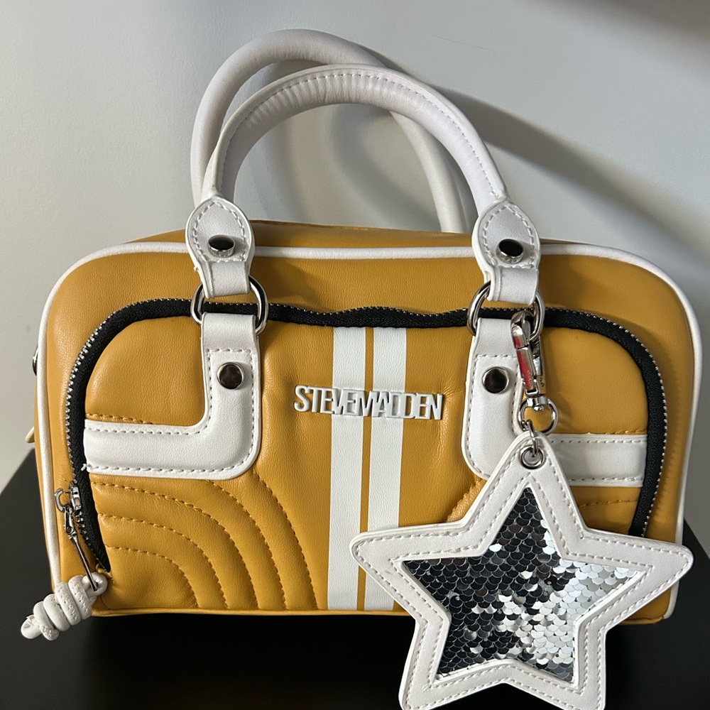 Steve Madden Bjuniee satchel